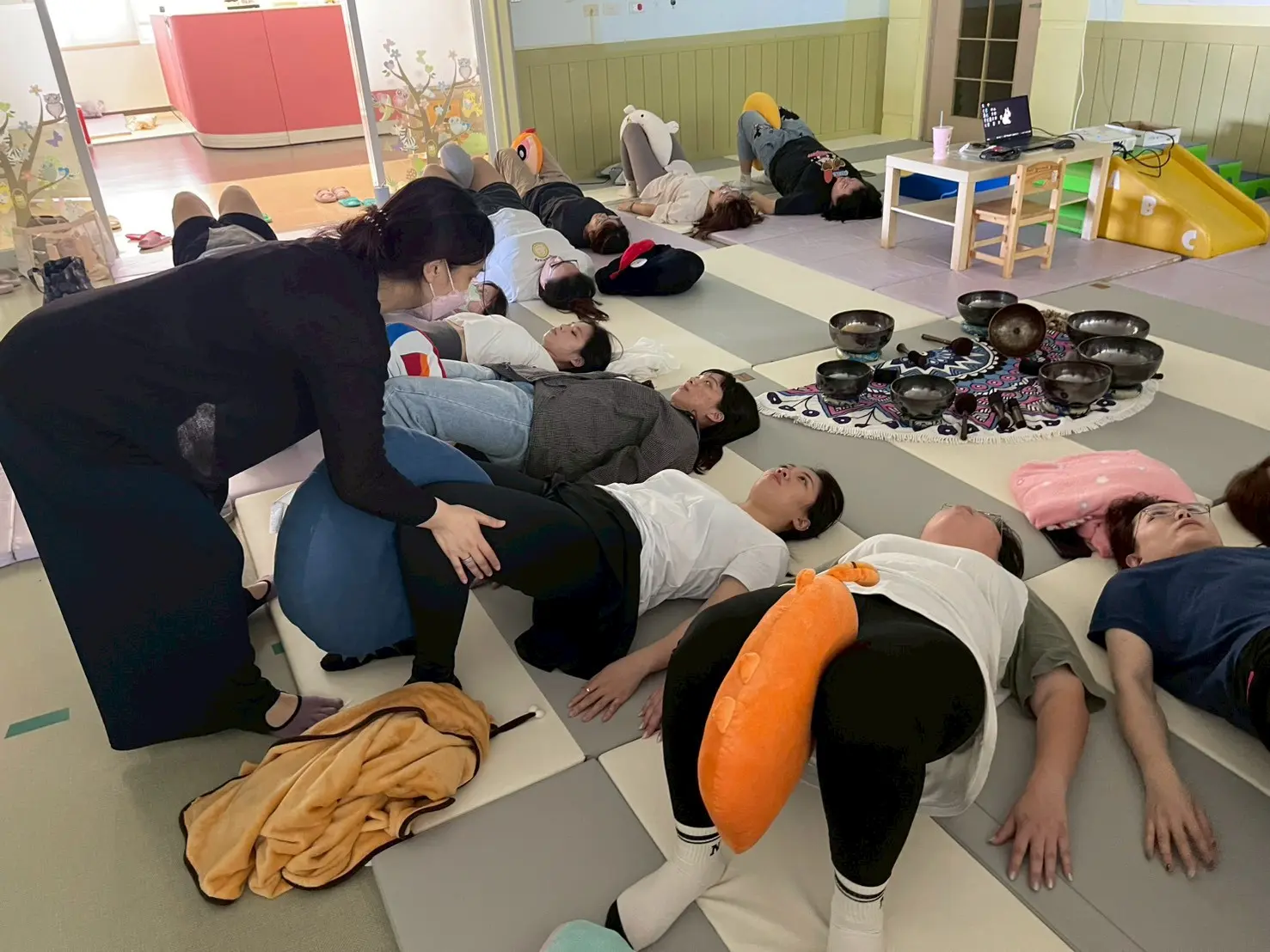 Line Album 1141108觀音公托頌缽瑜珈🧘‍♀️ 251116 8