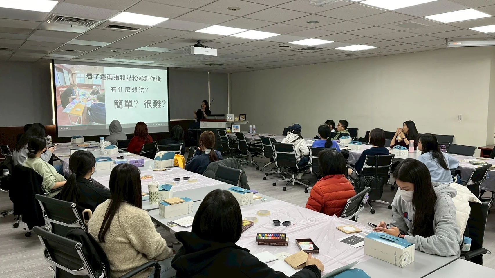 Line Album 20251128輔大粉彩 251208 3