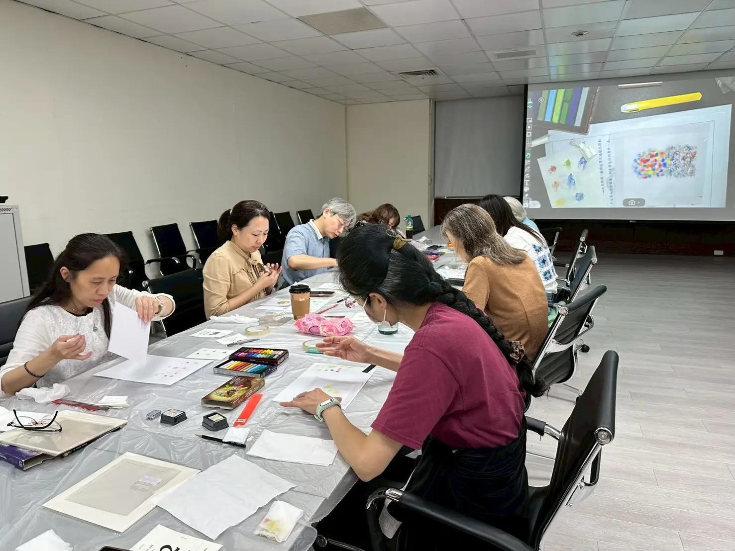 老師們的生命之樹和諧粉彩作品