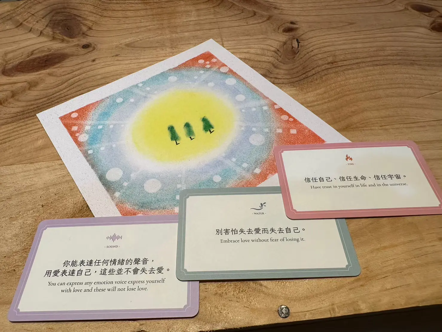 Issa 老師的和諧粉彩示範作品,用卡牌顏色選出外圍三色
