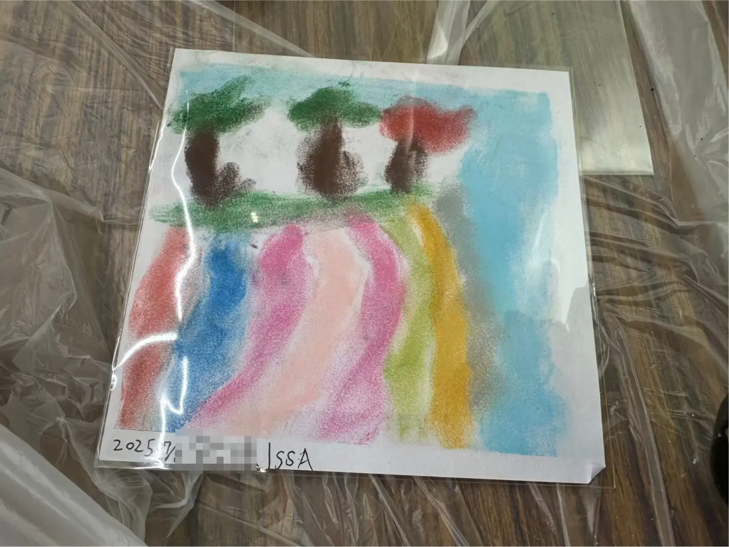 兒童暑期繪畫課程第一堂，孩子用和諧粉彩畫的三原色彩虹樹